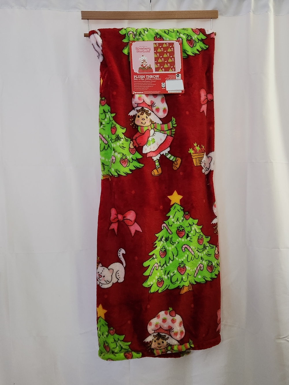 Strawberry Shortcake Christmas Tree Holiday Plush Throw Blanket